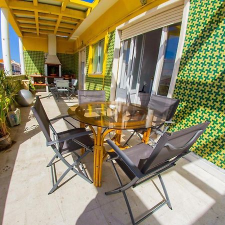Lar Dois Coracoes Hostel Algés Kültér fotó
