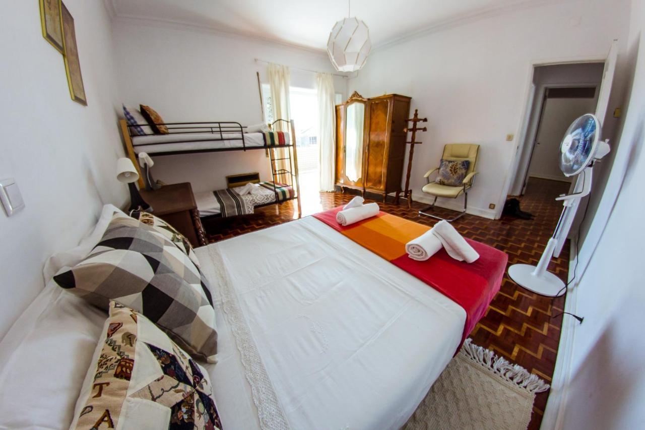 Lar Dois Coracoes Hostel Algés Kültér fotó