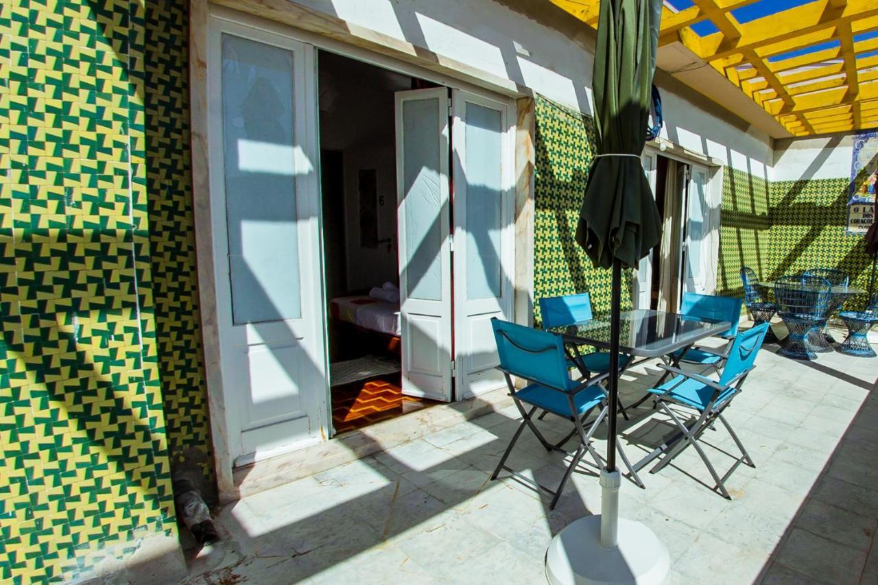 Lar Dois Coracoes Hostel Algés Kültér fotó